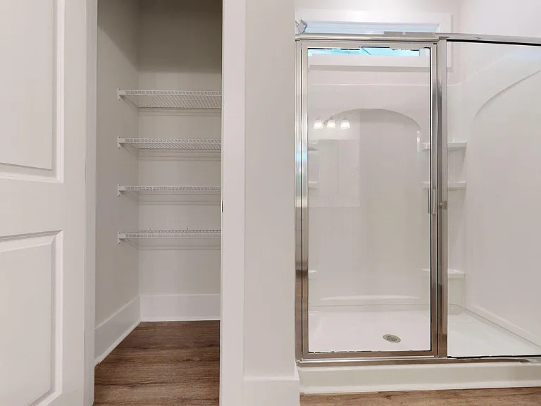 510 Edgewater Way — Photo 10