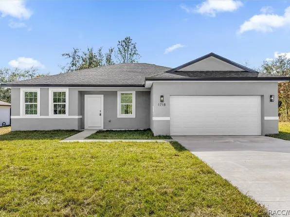 1718 W Manchester Dr, Citrus Springs, FL 34434