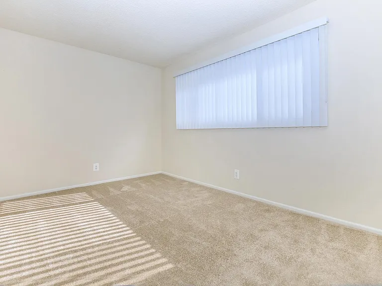 2 Bed 2 Bath Upstairs Bedroom