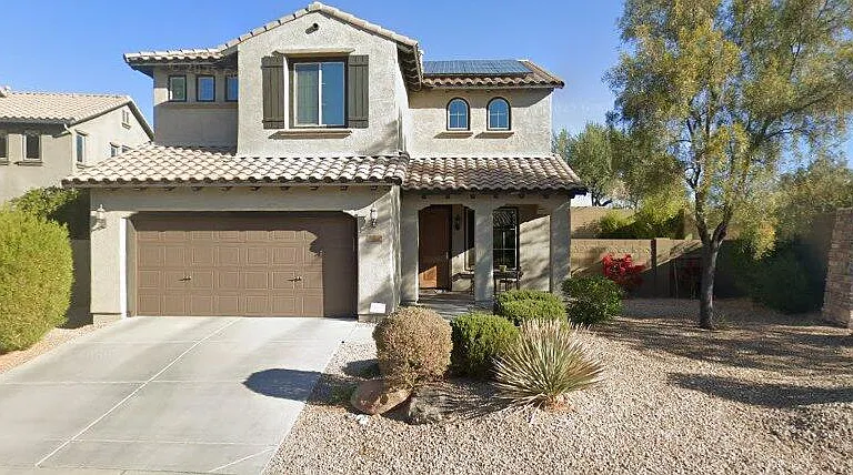 3826 E Cat Balue Dr — Photo 1