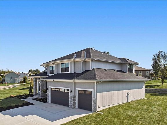 3rd image of 509 Turnbridge Dr