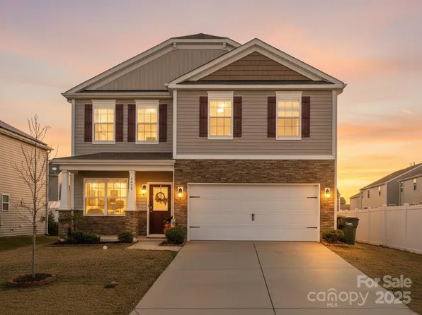 1239 Kent Downs Ave SW, Concord, NC 28027