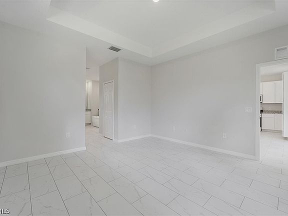 3rd image of 1124 Rambler St E