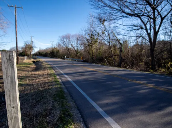 2701 Ames Rd, Lancaster, TX 75134