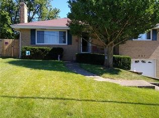221 Charles Dr, Irwin, PA 15642