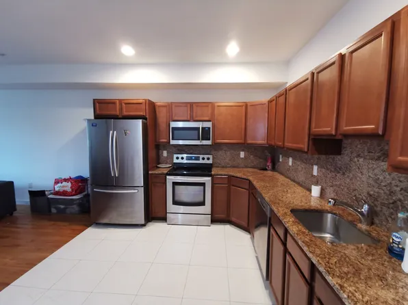 521 N 34th St, Philadelphia, PA