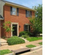 102 N Brighton Dr, Jackson, MS