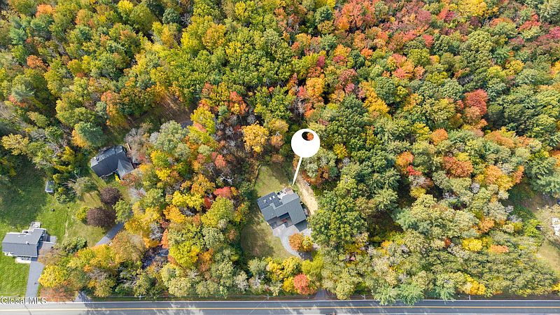 3rd image of 994 Hatlee Road