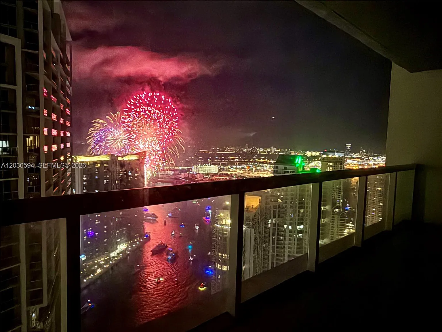 Icon Brickell No Two — Photo 3