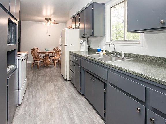 5th image of 1536 Wade Dr