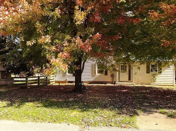 99 Country Ln #L-0049, Richland, PA 17087