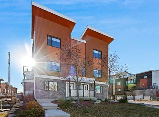 357 W Sage Hill Cir NW, Calgary, AB T3R 1V2