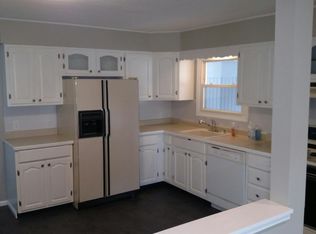 2 W Englewood Ave, New Castle, PA 16105