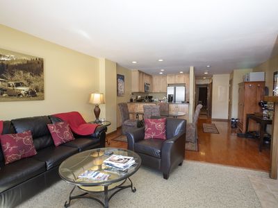 137 Benchmark Rd #221, Avon, CO, 81620