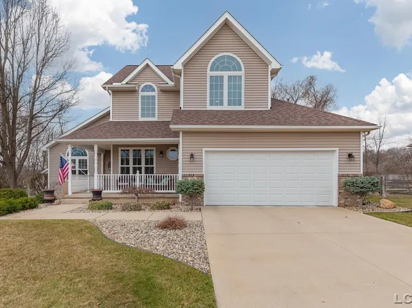 809 Derby Dr, Tecumseh, MI 49286