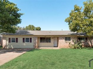 1112 Davis St #0, Cleburne, TX 76033