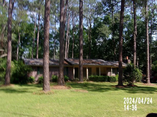 111 Greenleaf Ln, Thomasville, GA 31757