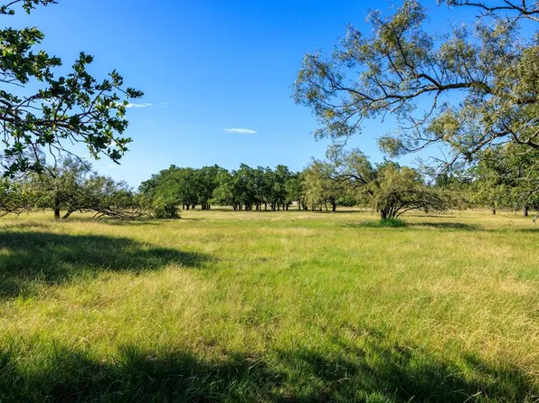 6 Kopper Kettle Ln, Fredericksburg, TX 78624
