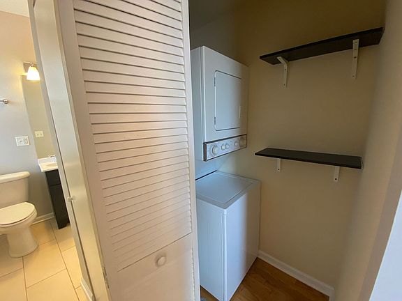 3rd image of 2801-05 W Lawrence Ave #2803-C1W