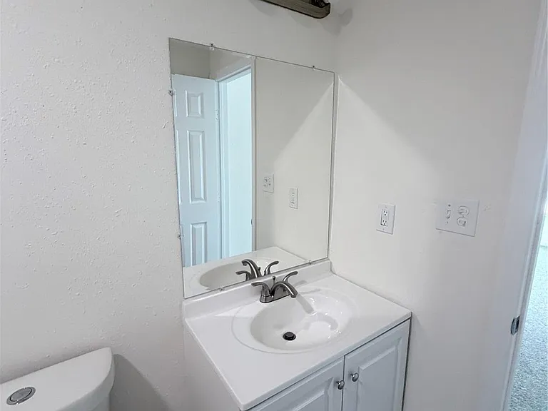 8837 Oak Knoll Ln — Photo 23