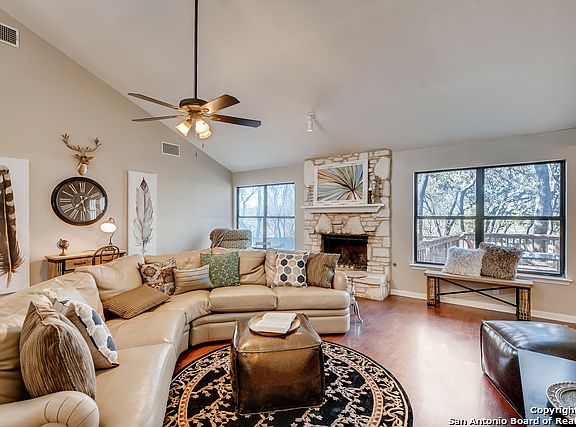 3rd image of 7003 Holly Mountain St