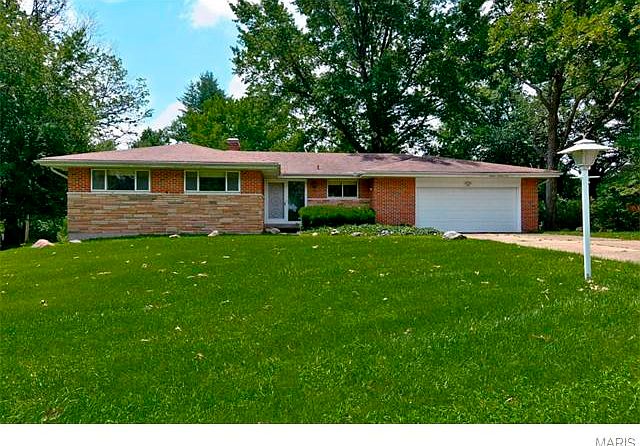 1st image of 12 Harneywold Dr