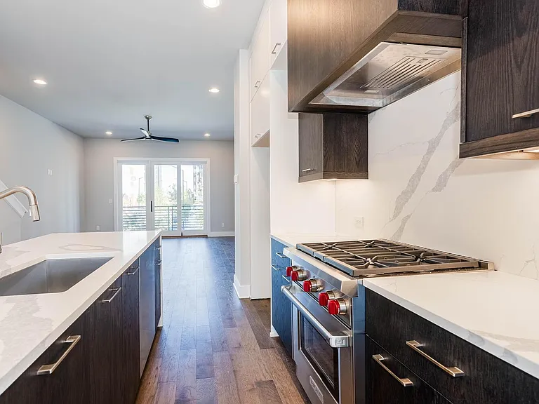 673 Ethel St NW — Photo 12