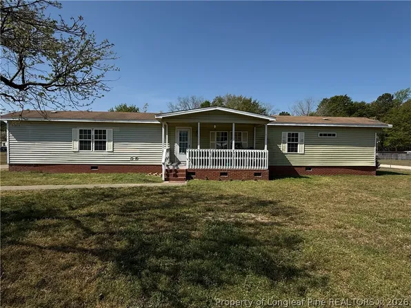 1395 Split Rail Dr, Parkton, NC 28371