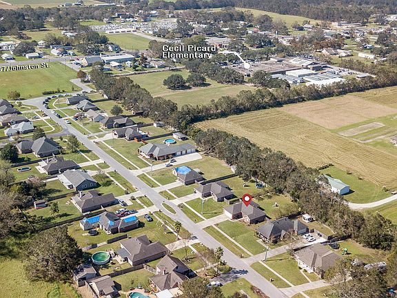 2nd image of 311 Village Park Dr