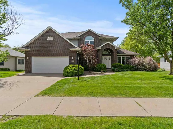701 Arlington Dr, Iowa City, IA 52245