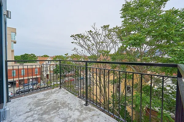 Rented by Douglas Elliman | media 19