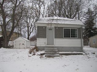 707 10th Ave N, Clear Lake, IA 50428
