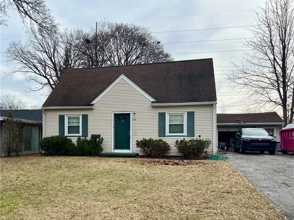 118 Mac Arthur Rd, Rochester, NY 14615