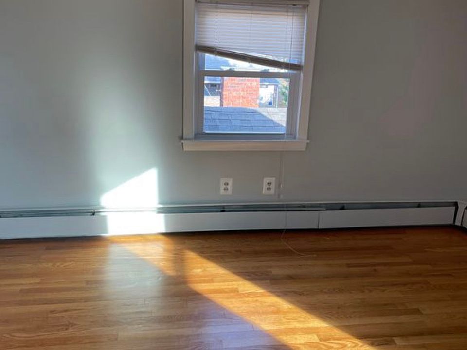 1st image of 108 Acton Rd #2