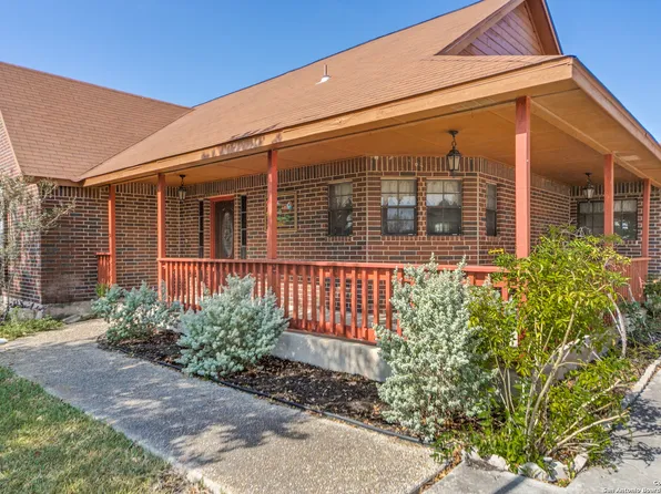 1234 CODY LN, Marion, TX 78124