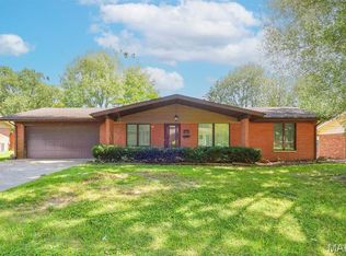 1628 Whitlow Dr, Belleville, IL 62226