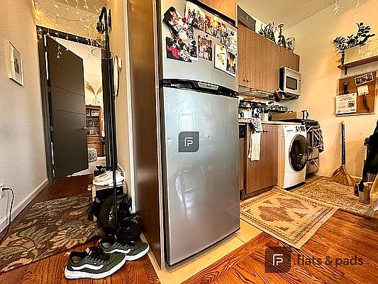 3rd image of 724 Franklin Ave APT 3F