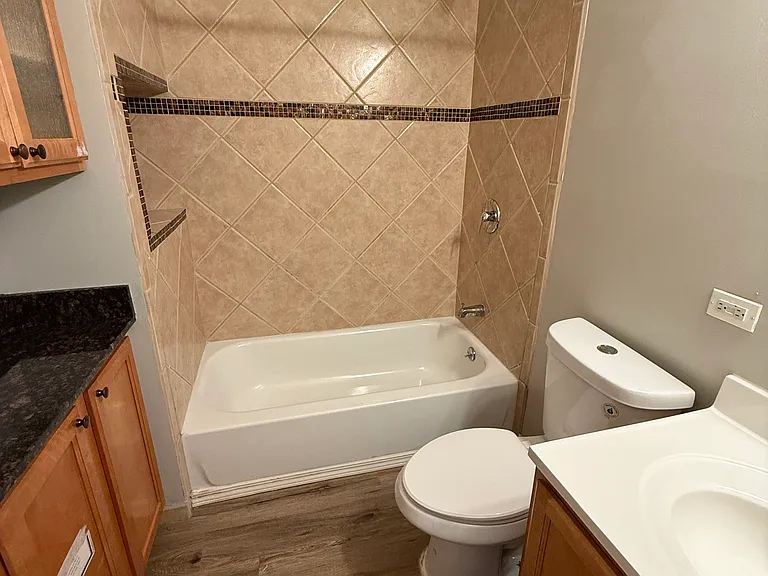 5727 S Michigan Ave #2 — Photo 7