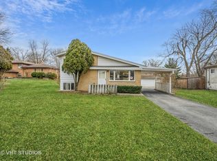 1N627 Park Blvd, Glen Ellyn, IL