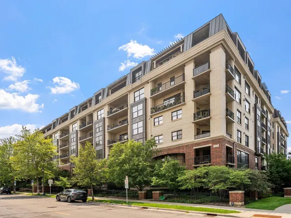 317 Groveland Ave Unit 411, Minneapolis, MN 55403