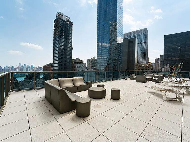 113 Nassau St #30B — Photo 12