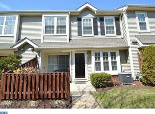 807 Trescott Pl #807, Mount Laurel, NJ 08054