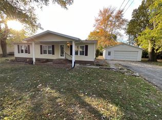 716 Myrtle St, Staunton, IL 62088