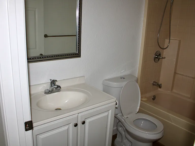 2774 Laurel Pl #B — Photo 12