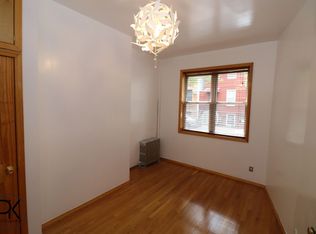 38 Diamond St APT 1R, Brooklyn, NY 11222