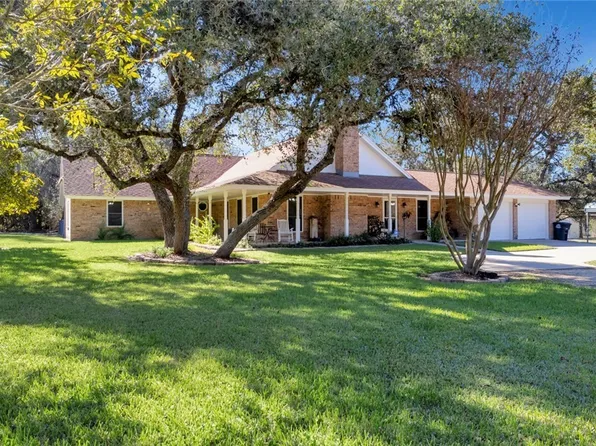 570 John Wayne Trl, Victoria, TX 77905