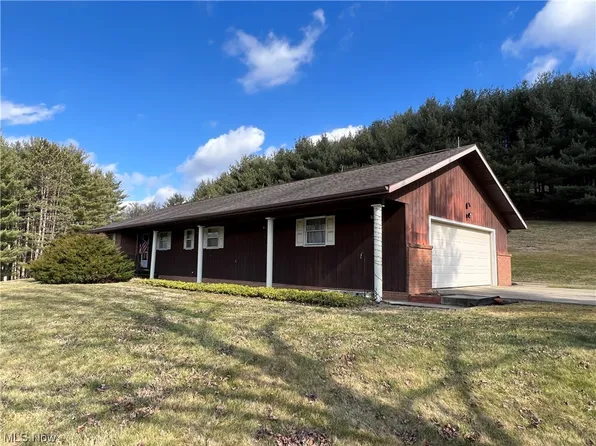 4429 Evans Creek Rd SW, Sugarcreek, OH 44681