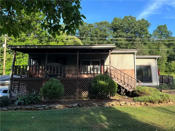 3971 Tanoma Rd, Clymer, PA 15728