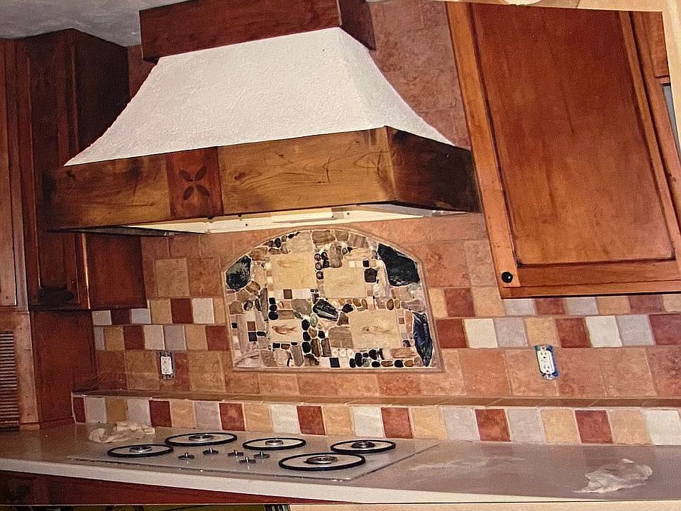 Fossil back splash 