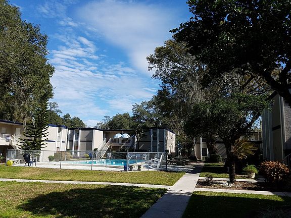 2nd image of 115 Picardy Villa Cir APT 200